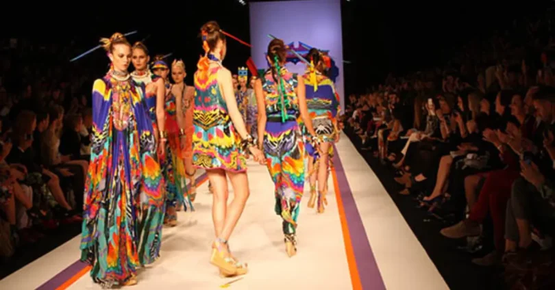 what is modern fashion style